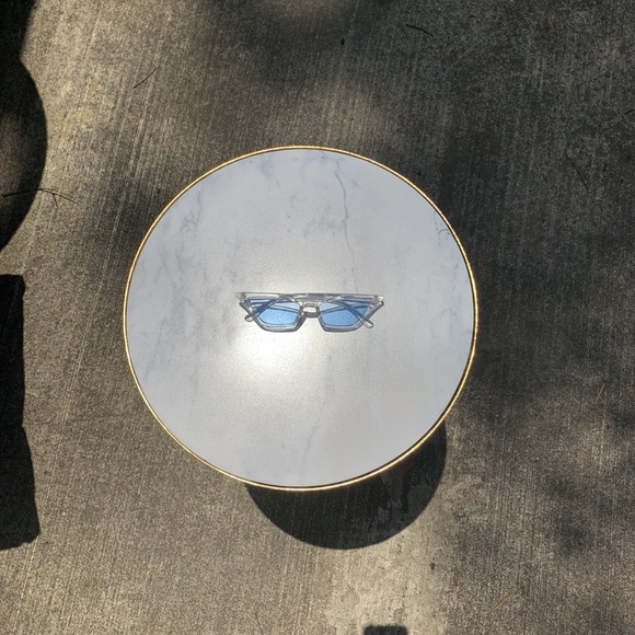 Forever 21 Accessories - Super cute “Icy Girl” shades